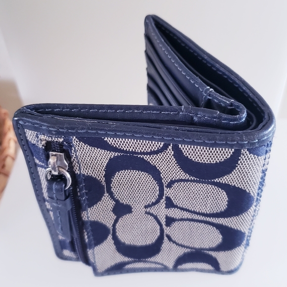 COACH Monogram Leather & Canvas Small Bifold Wallet - Picture 9 of 11